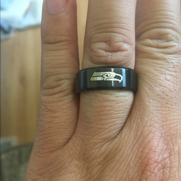 Seattle Seahawks Ring - Picture 2 of 4